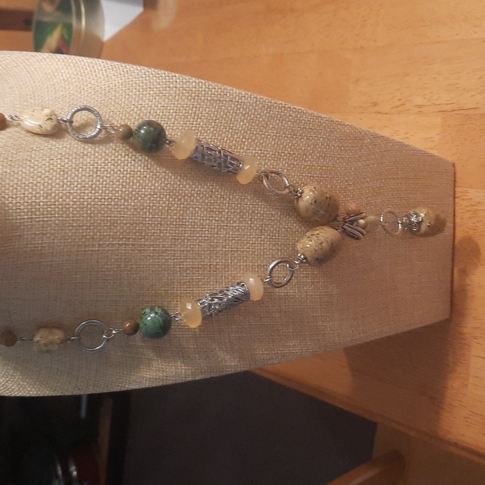 Womens necklace